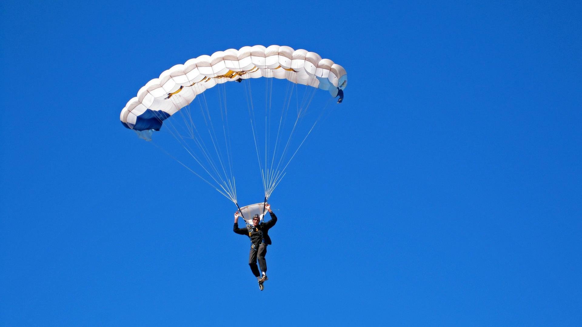 单板滑雪大师赛冠军动作难度刷新想象，单板滑雪世界冠军是谁
