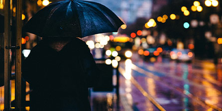 爱游戏真人体育娱乐-15中12！约基奇三节轰2699复仇勇士：末节坐场边喝饮料太惬意，约基奇战术