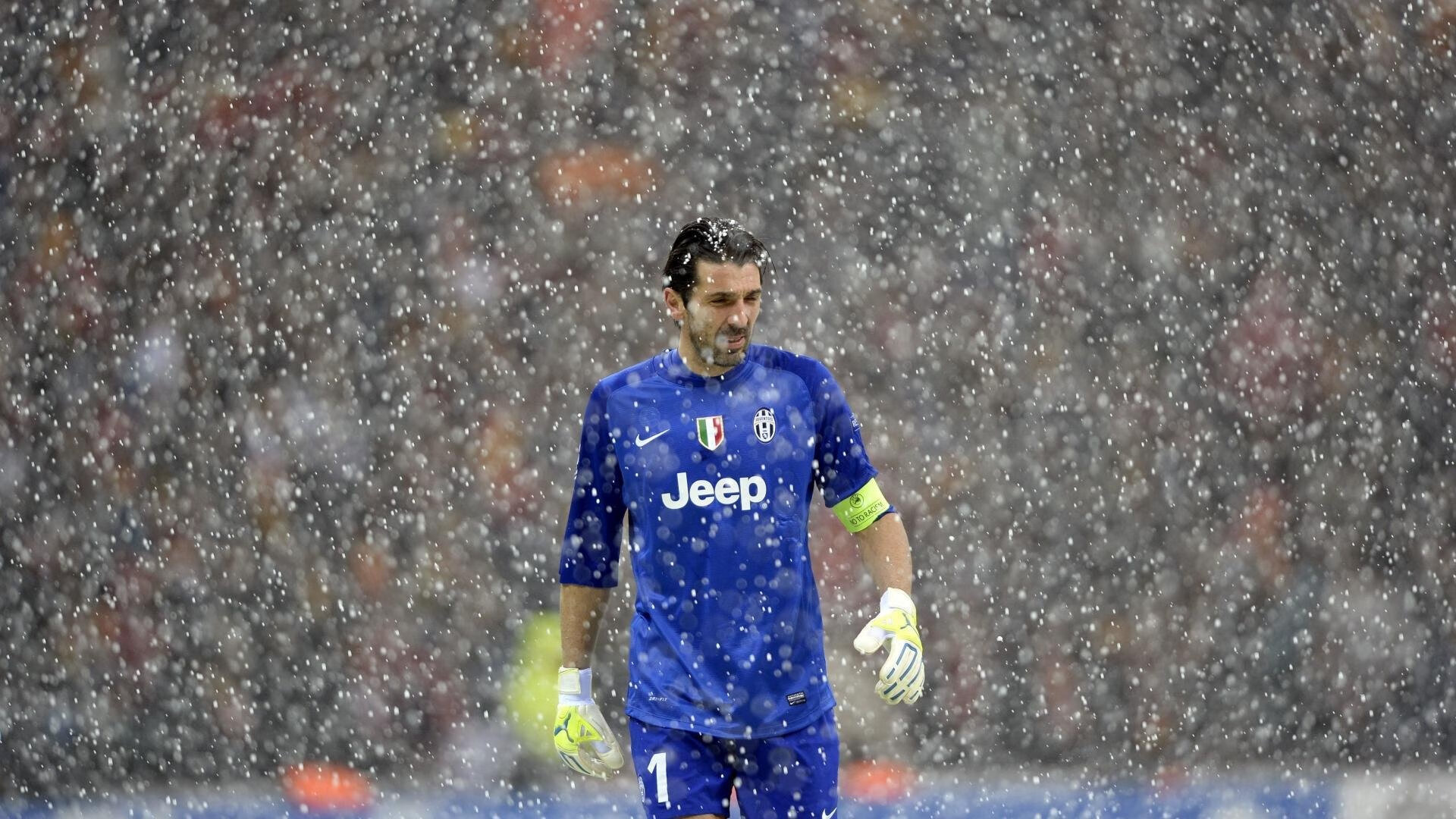 世界武术龙狮锦标赛 南狮高桩赛竞争激烈 三次跌落惊出观众冷汗